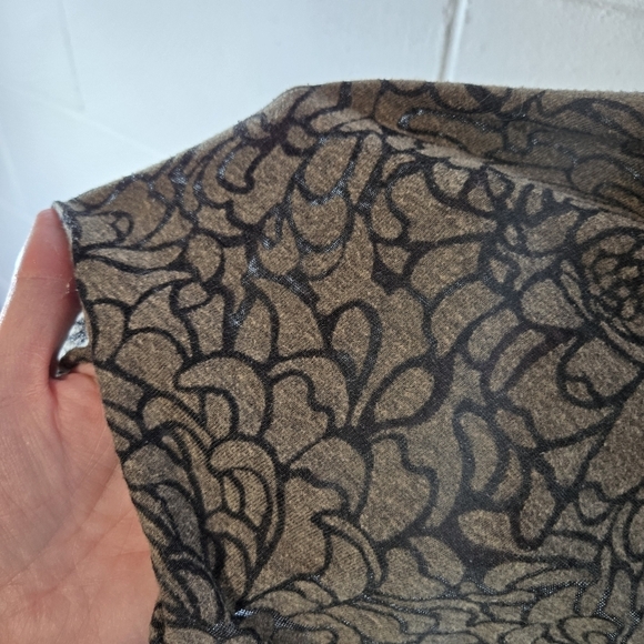 Cut Loose brown burnout floral tunic top - Picture 4 of 8